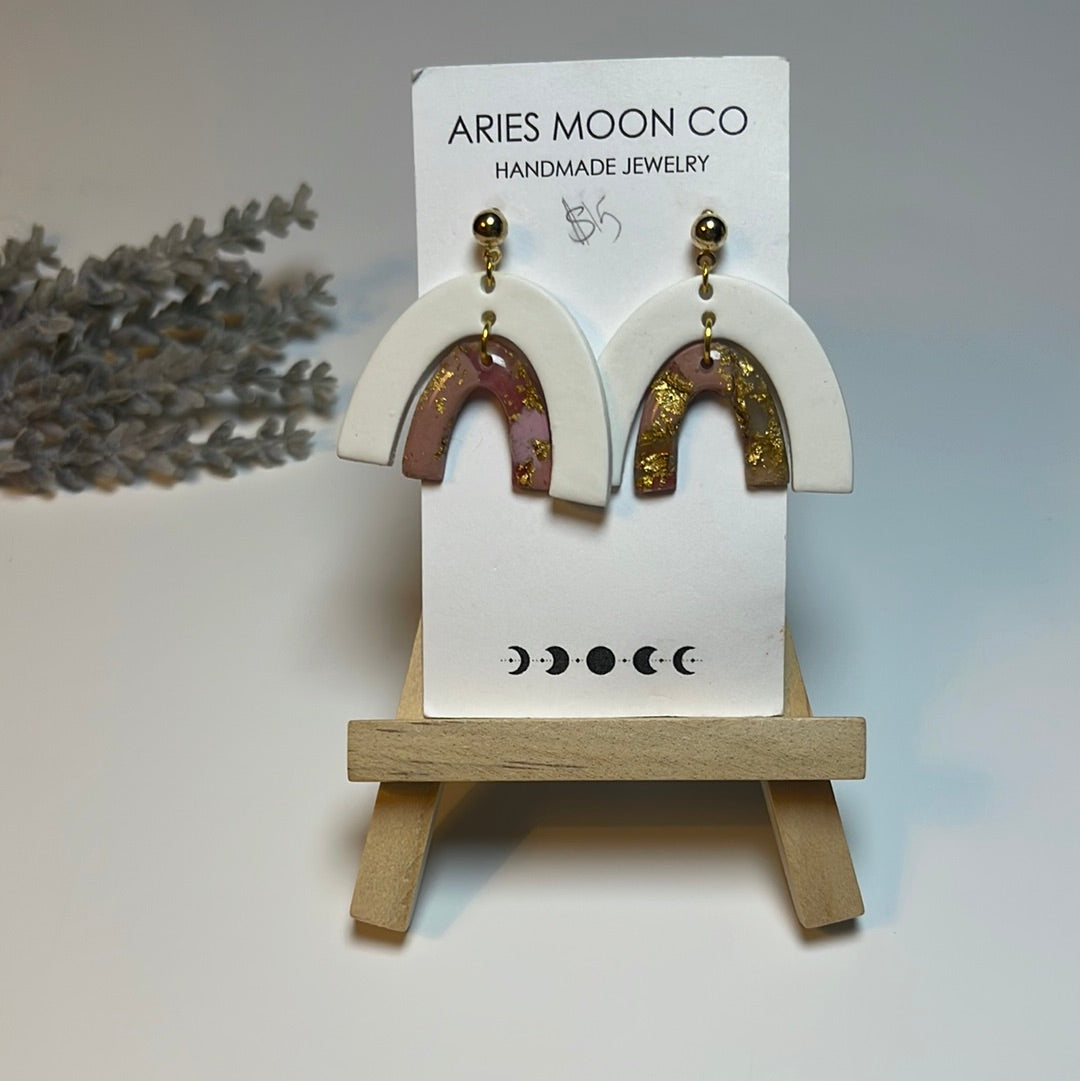 White and pink rainbow