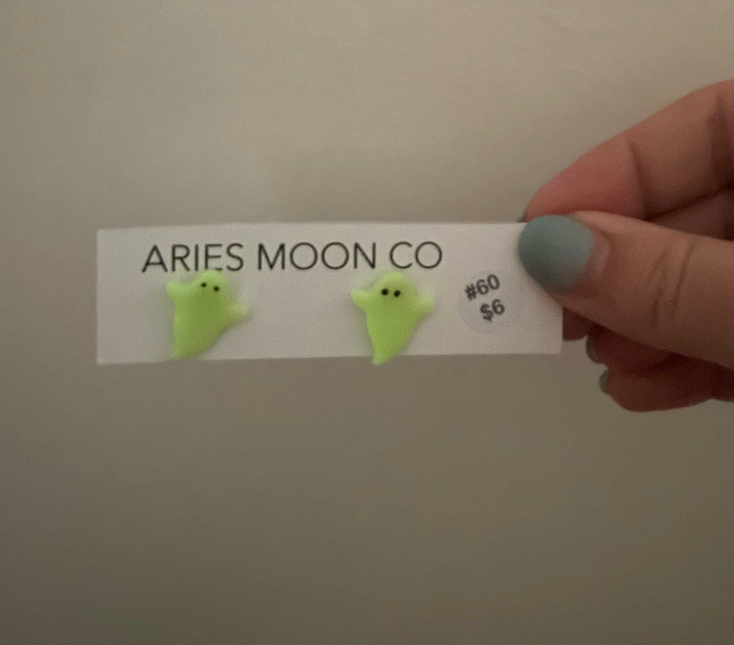 Glow in the dark ghost